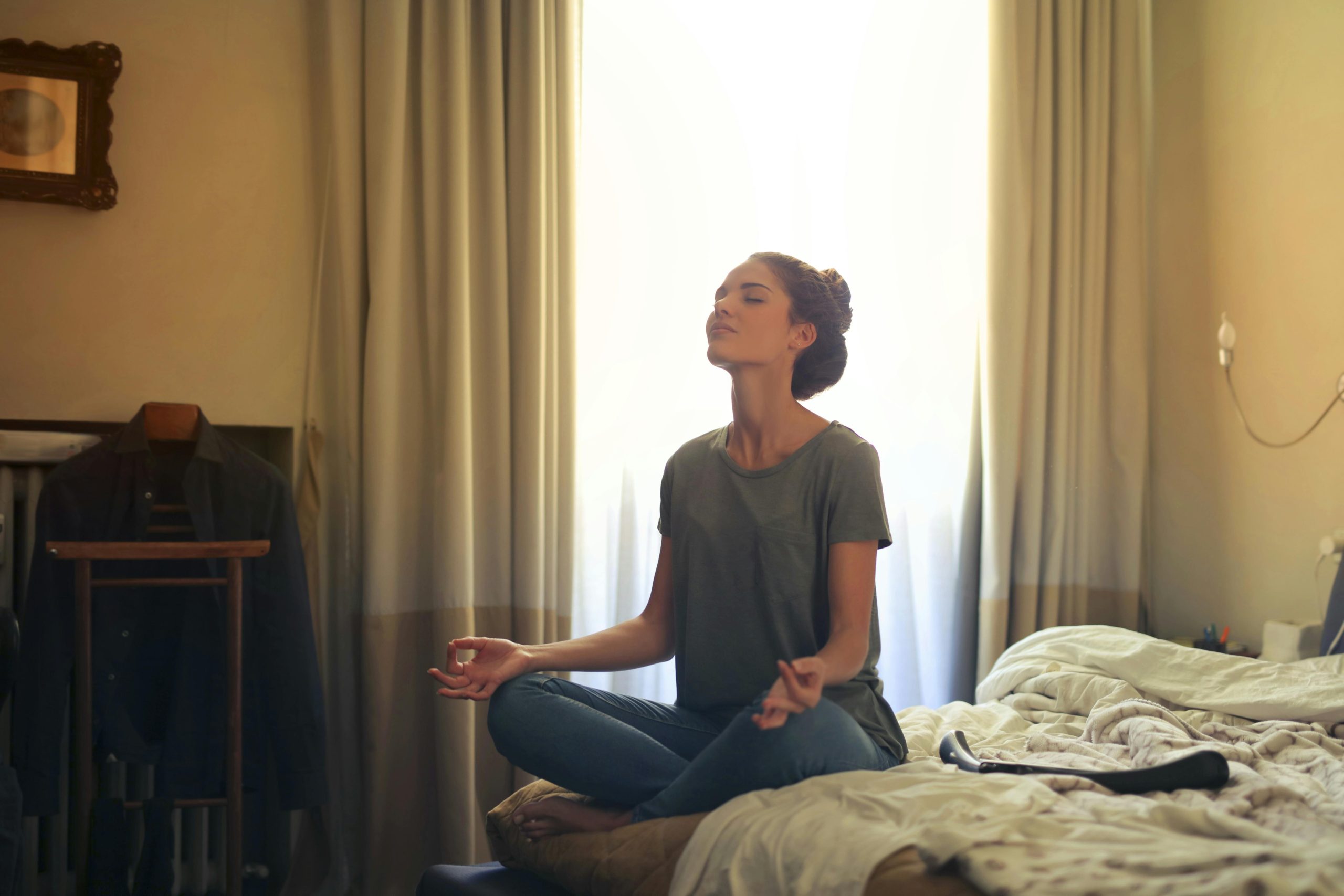 Mindfulness vs. Meditation: Understanding the Key Differences
